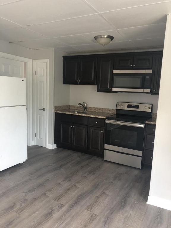 Foto principal - 224 Tripp St
