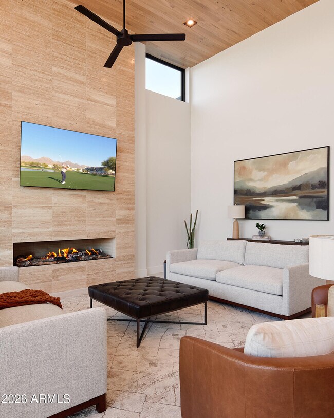 Foto del edificio - 10931 E Whitehorn Dr