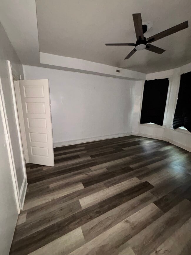 Building Photo - 292X Parkwood Ave