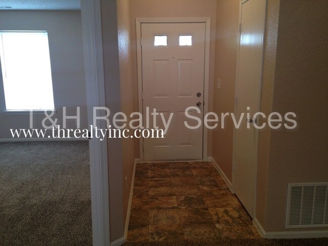 Building Photo - 5232 Cliff Ridge Dr