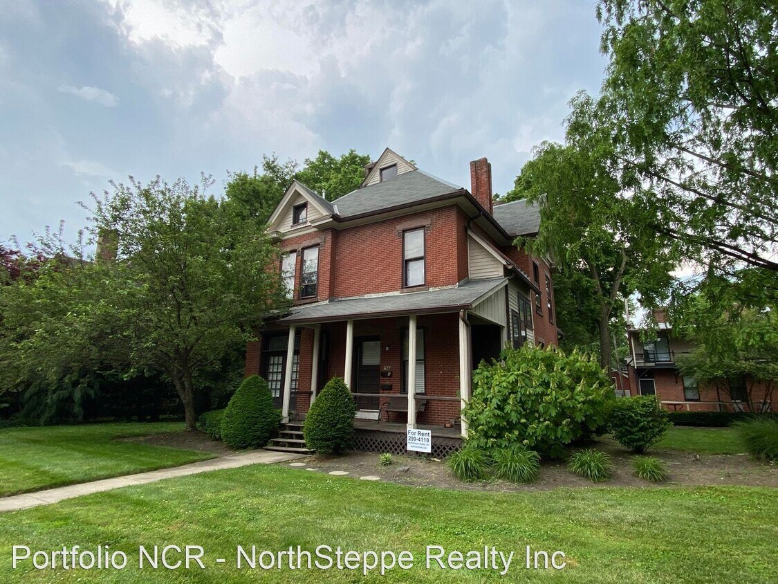 877 Dennison Ave, Columbus, OH 43215 Room for Rent in Columbus, OH