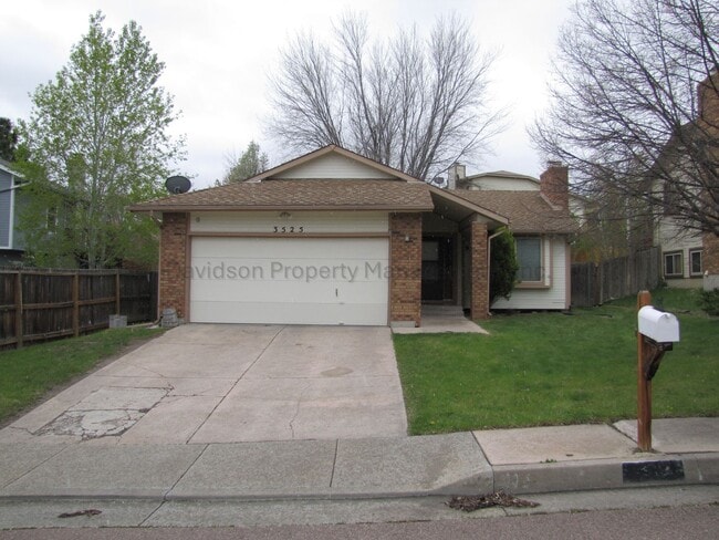 Great 4 bedroom Rancher in Northeast Colorado Springs - Great 4 bedroom Rancher in Northeast Colorado Springs House