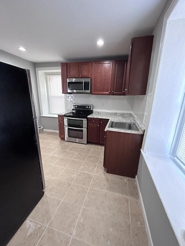 Photo - 1221 Lindley Avenue - 1