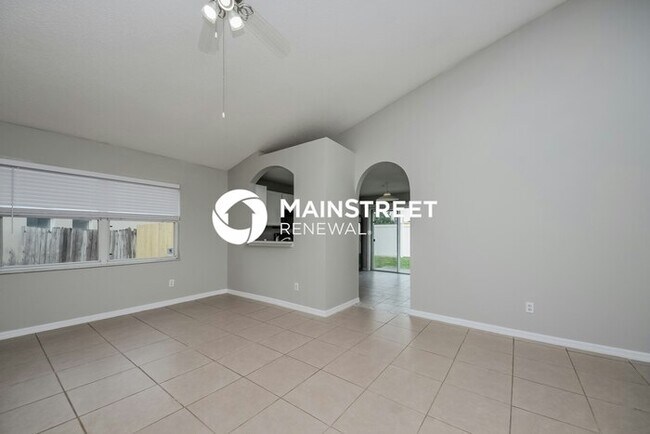 Foto del edificio - 3 Bedroom Pet-Friendly Home in St. Cloud, FL with Main Street Renewal
