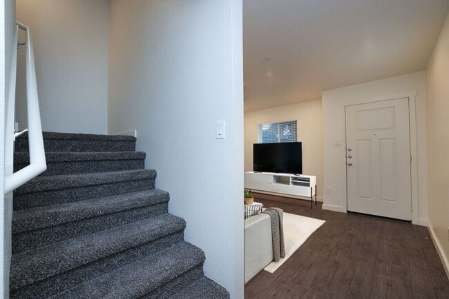 Foto del edificio - 21155 Gosling Rd