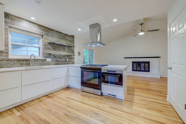 Foto del edificio - 10602 Tioga Ct