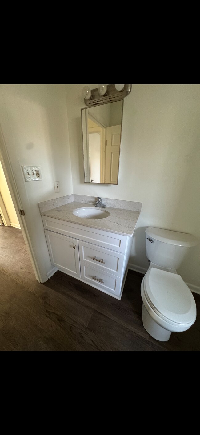 Foto del edificio - 477 Bodnick St