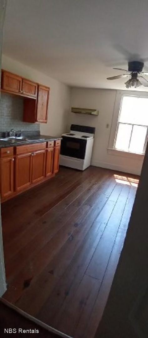 Building Photo - 2 br, 1 bath House - 905 5th Street