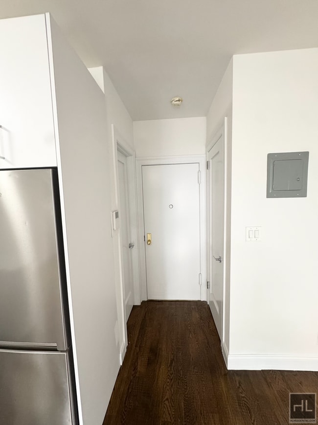 Building Photo - EAST 65 STREET