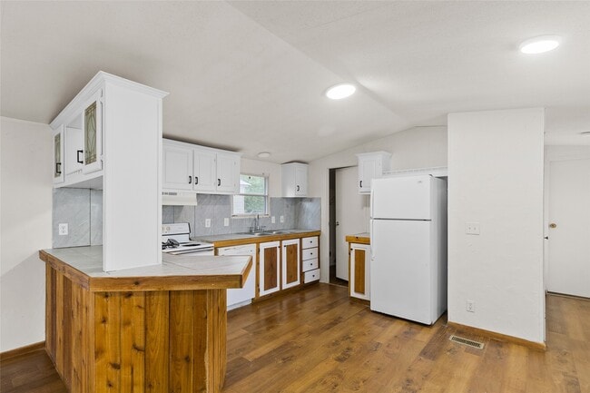 Foto del edificio - 1202 US-190