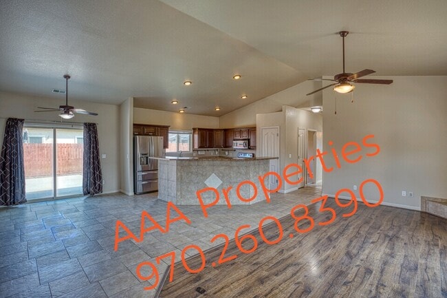 Foto del edificio - 2518 Filmore Ave