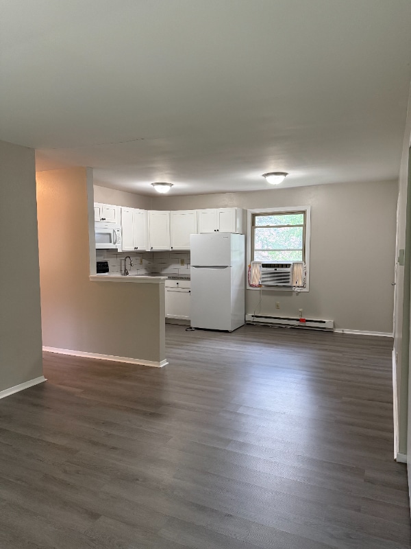 Building Photo - 2918 Sunnyside Dr