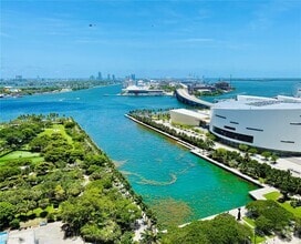 Building Photo - 900 Biscayne Blvd