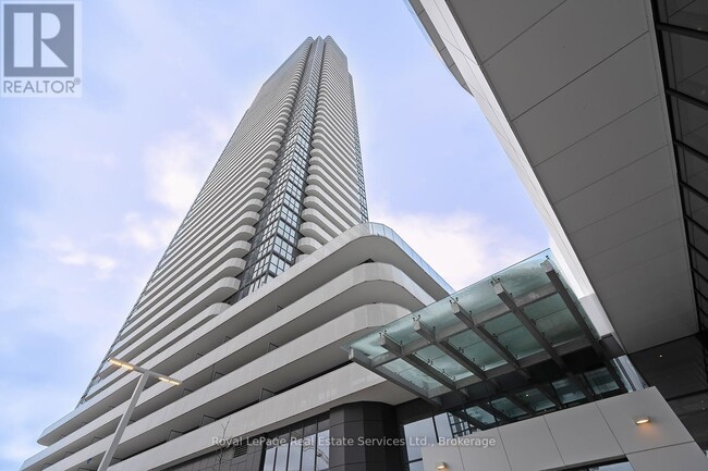 Building Photo - 8 Interchange Wy