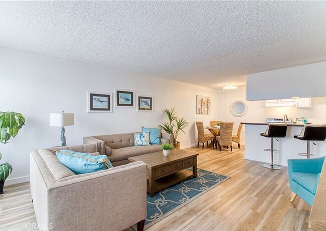 Building Photo - 5500 Ackerfield Ave