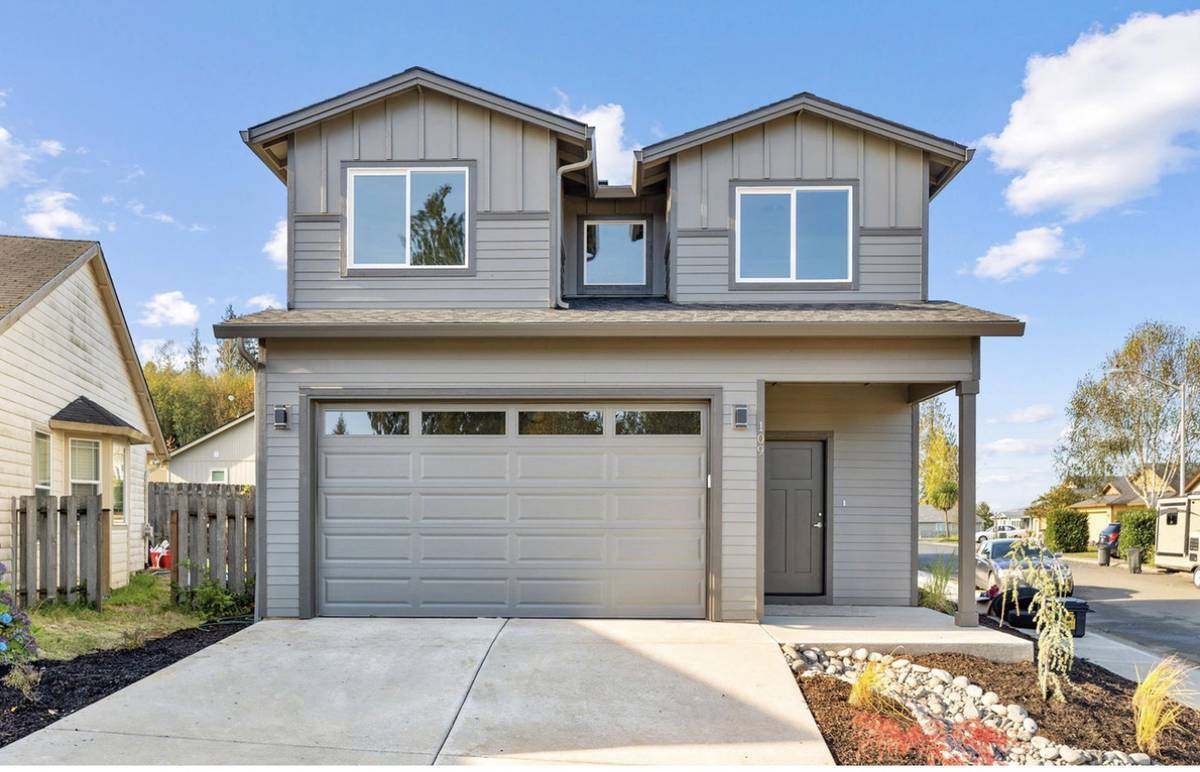 Primary Photo - 109 Hill Dr