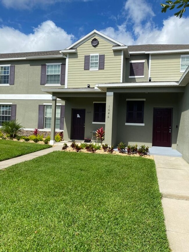 Building Photo - 3/2.5 Townhouse at Beacon Park - Available...