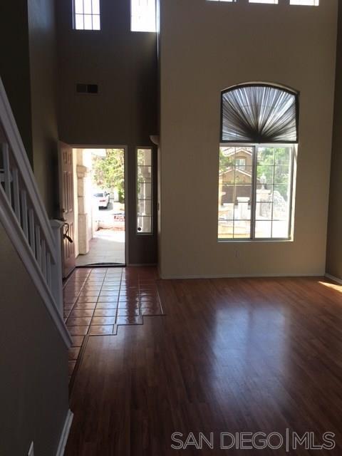 Building Photo - 709 Gredos Pl