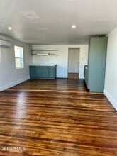 Building Photo - 716 N Glenwood St