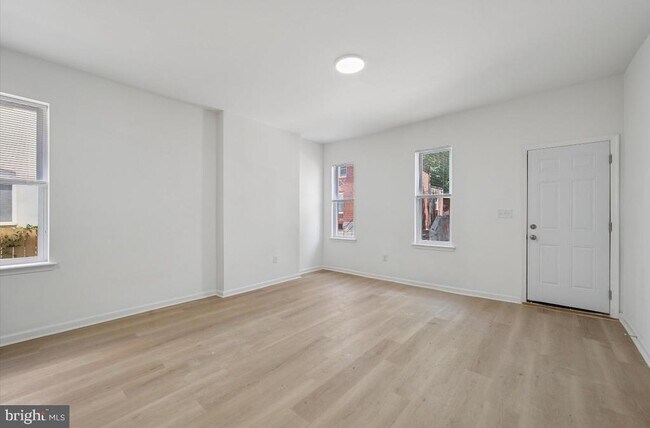 Building Photo - 1304 N Conestoga St