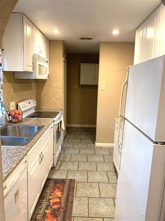 Foto del edificio - 3005 Peachtree Ln