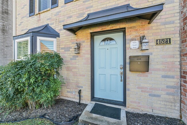 Foto del edificio - 4521 Acacia St