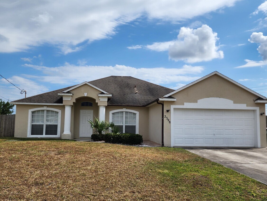 2398 SW Plum Ct, Port Saint Lucie, FL 34953 House for Rent in Port