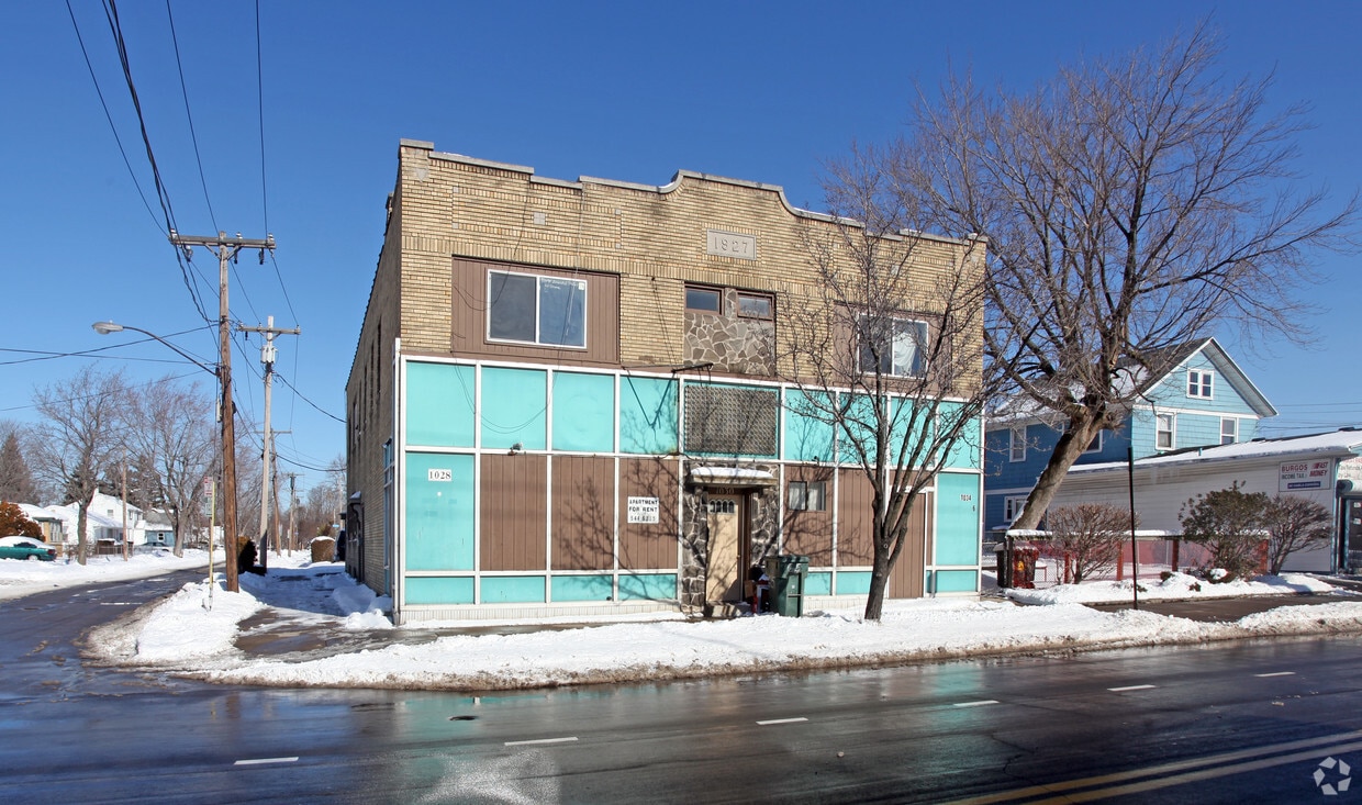 Building Photo - 1028 Norton St