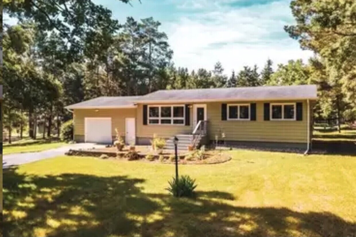 25978 Brolin Beach Rd, Detroit Lakes, MN 56501 House Rental in