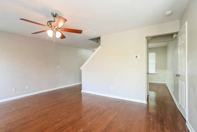 Foto del edificio - 5938 Firethorne Ln