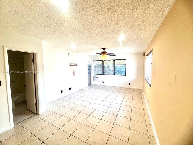 Foto del edificio - 5990 NE 18th Ave