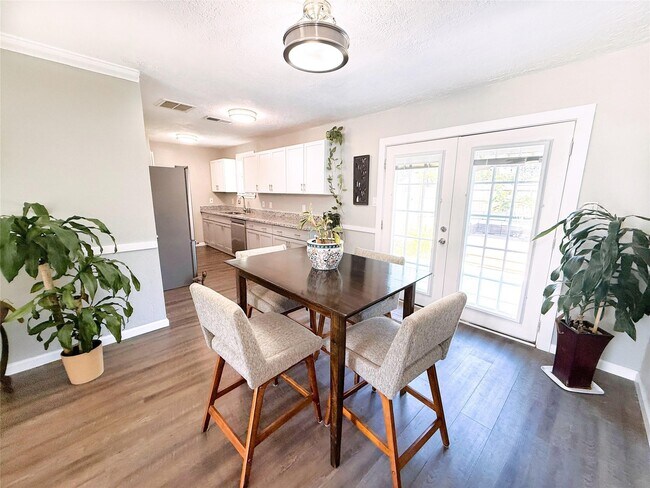 Foto del edificio - 307 Bellmar Ln