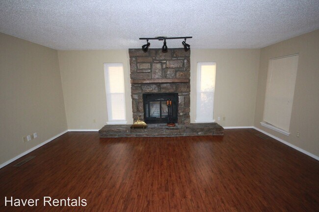 Building Photo - 3 br, 2 bath House - 11473 S. Emerson Pl.