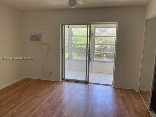 Foto del edificio - 384 Durham Cir
