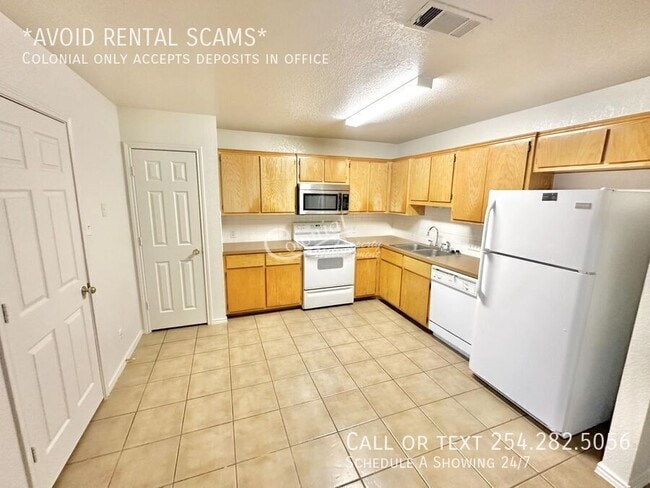 Building Photo - 5800 Allstar Ct