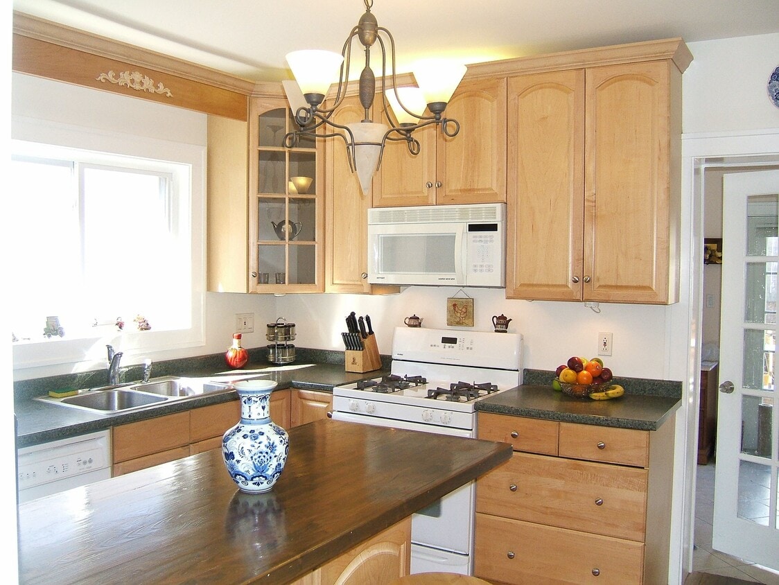 Photo - 2930 N Melvina Ave (Chicago, IL)