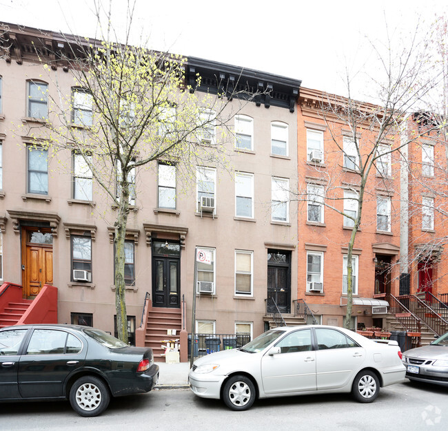 Building Photo - 322 Degraw St