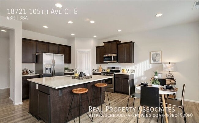 Foto del edificio - 18721 105th Ave Ct E