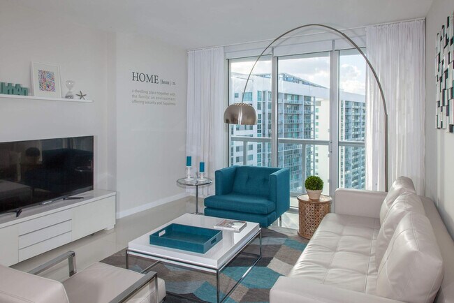 Building Photo - 485 Brickell Ave