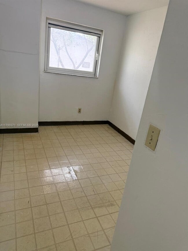 Foto del edificio - 1600 NW 4th Ave