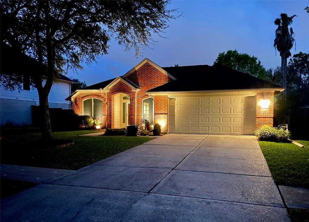 3121 Ravens Lake Cir, League City, TX 77573 House for Rent in League City, TX