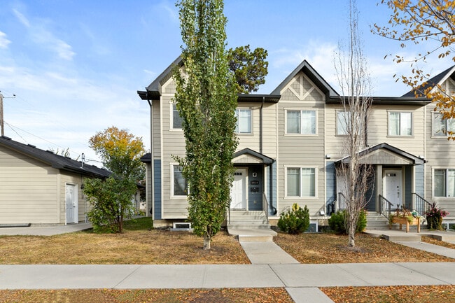 Building Photo - 10110-10113 113 Ave NW