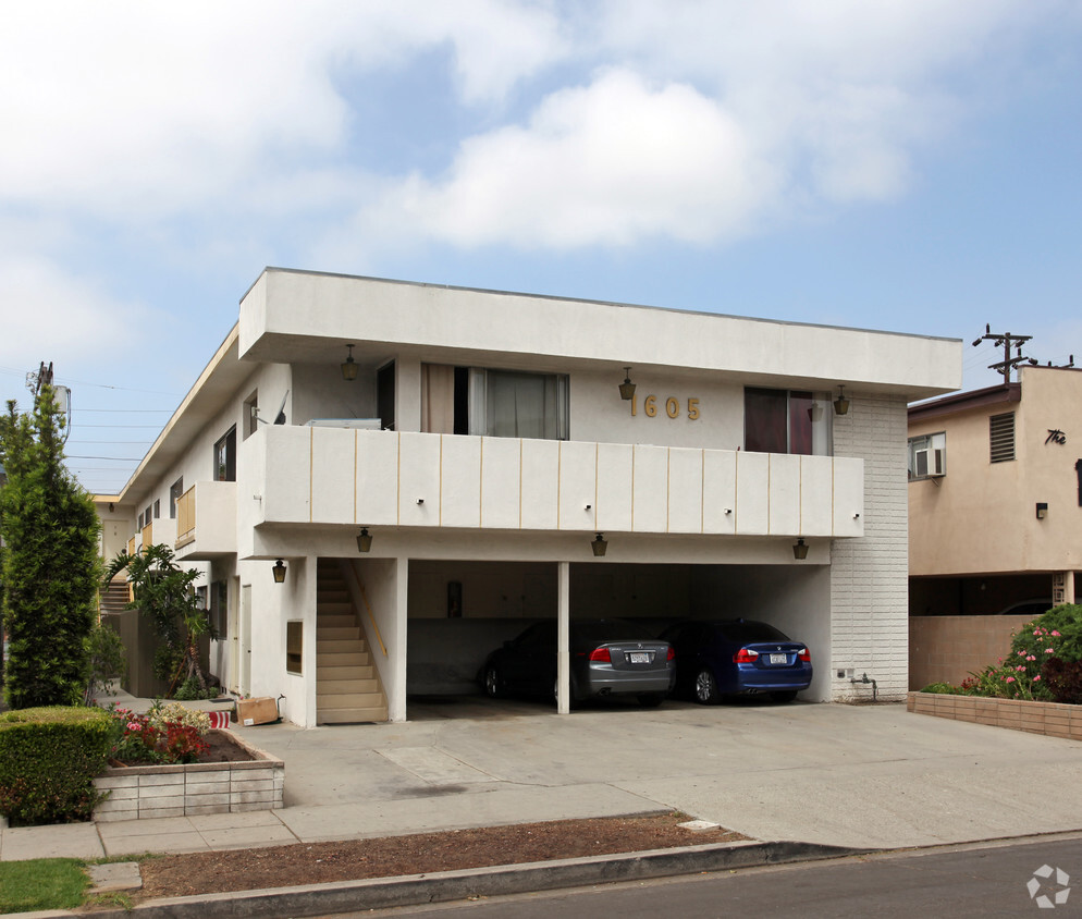 Foto principal - 1605 Barry Ave