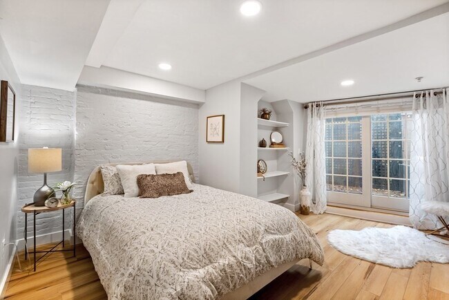 Foto del edificio - 8 Mount Vernon Pl