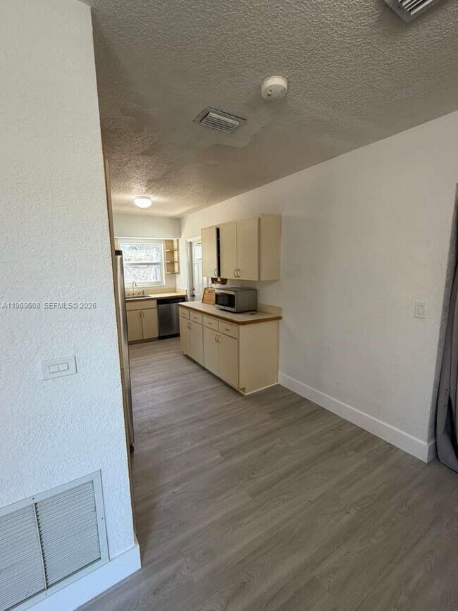 Building Photo - 9240 Nautilus Dr