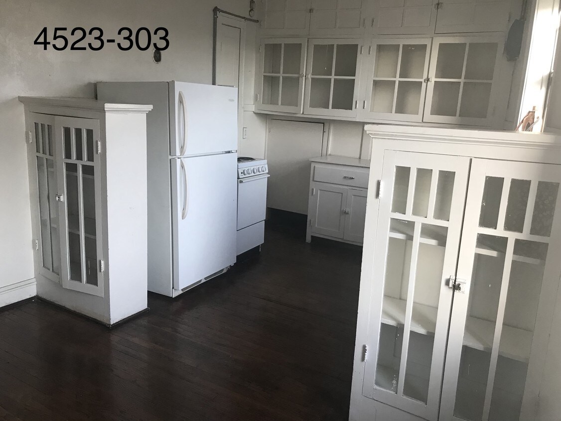 4523 Gravois Ave Unit 303, St. Louis, MO 63116 Room for Rent in St