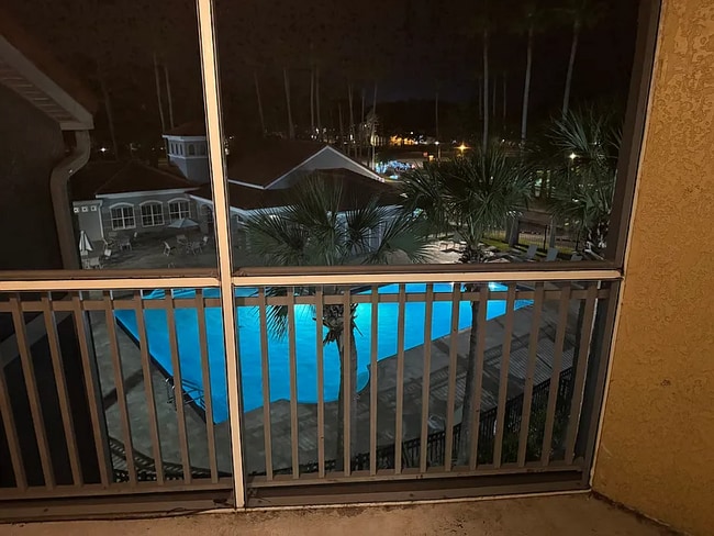 Photo - 18001 Richmond Pl Dr (Tampa, FL) Apartment