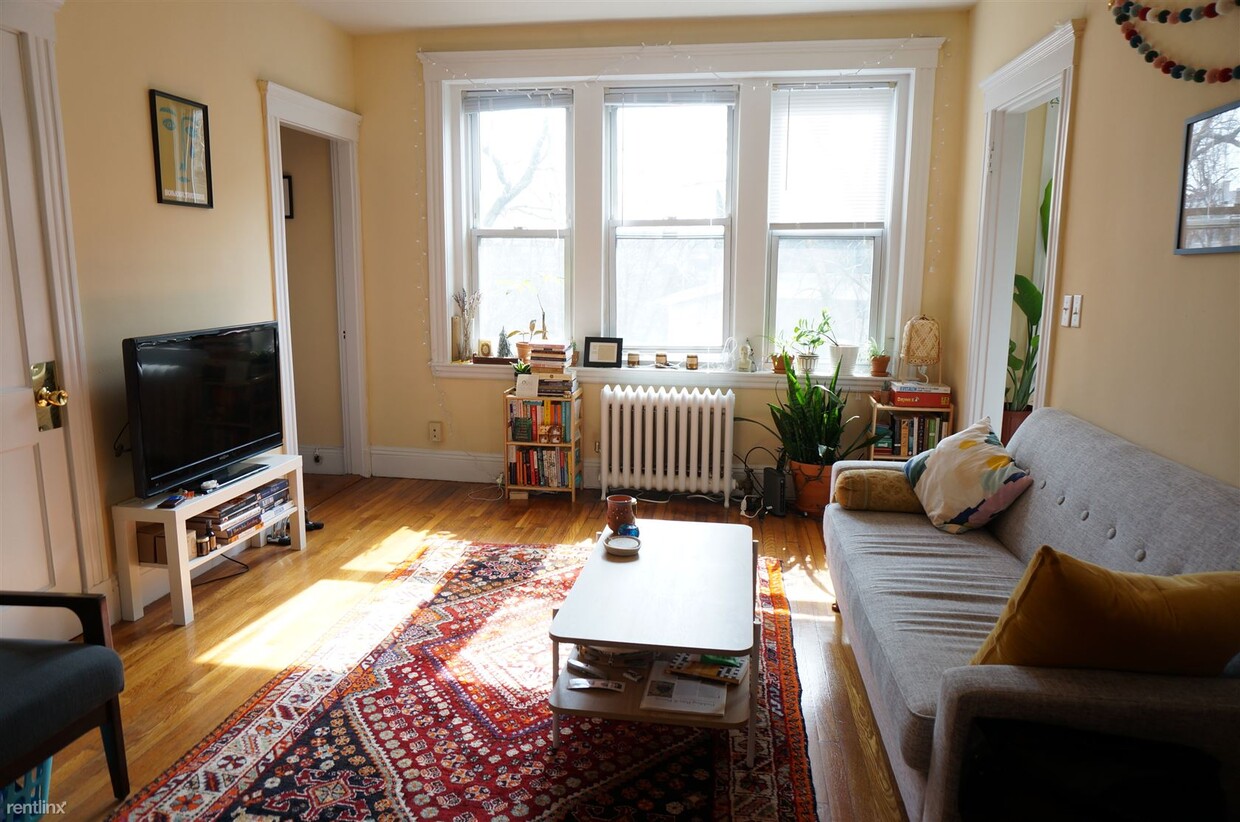 1 br, 1 bath - 44 Quint Ave 8 - 1 br, 1 bath  - 44 Quint Ave 8