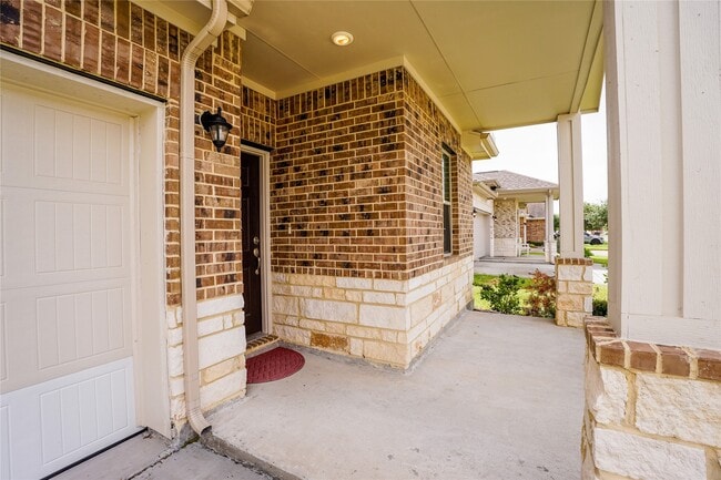 Building Photo - 8414 Quiet Bay Dr