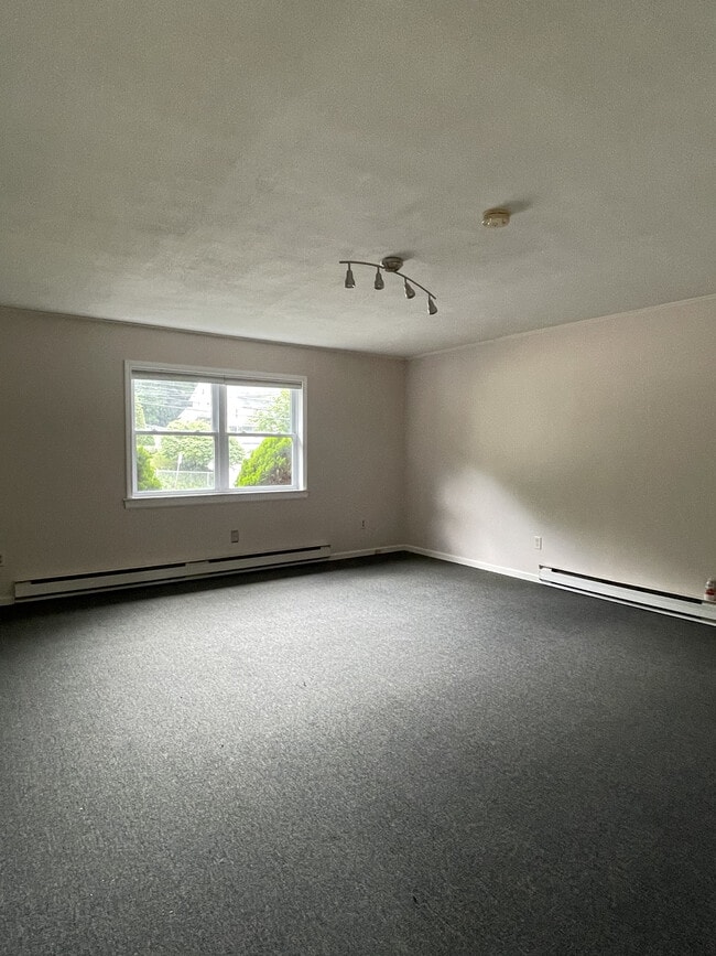 Building Photo - 137 Pennsylvania Ave